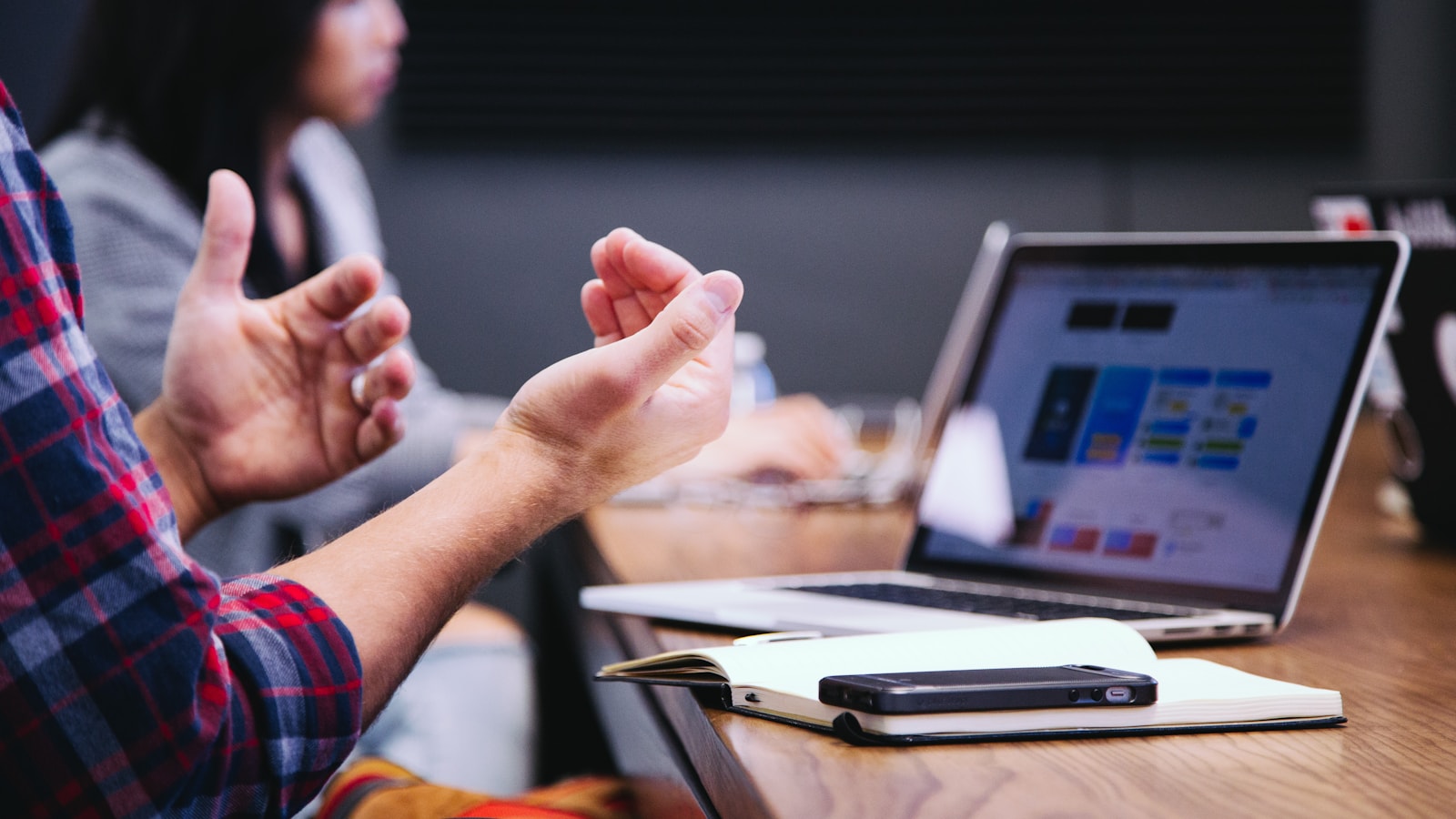 Projectplanning, uren en facturen onder hetzelfde project